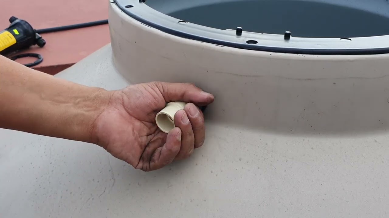COMO INSTALAR UN TINACO DE FORMA MUY SENCILLA. CON GEORGE EL CONSTRUCTOR