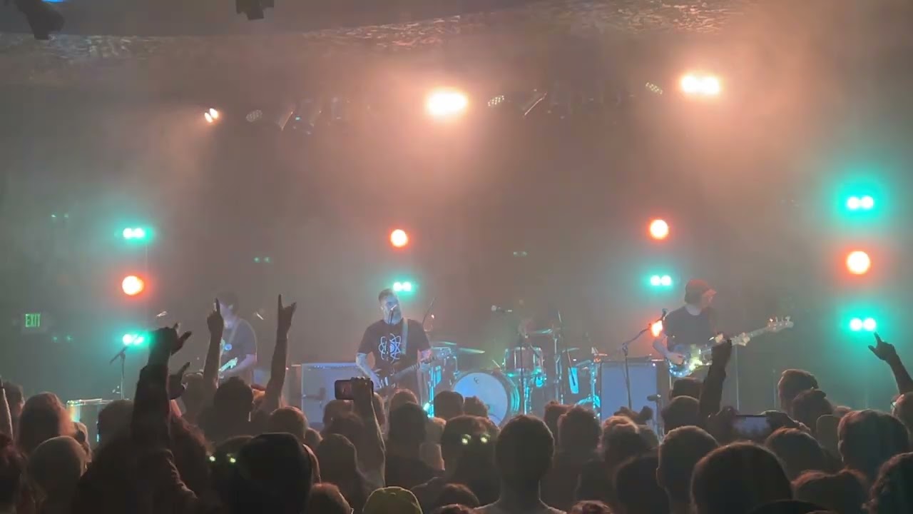 Modest Mouse - Trailer Trash live @ The Showbox 2022 (Seattle)