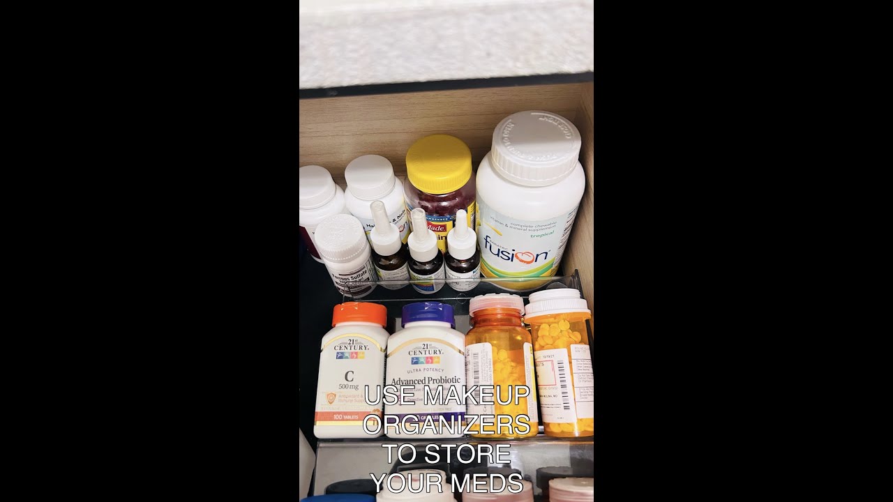 HOW TO USE MAKEUP TRAYS TO ORGANIZE YOUR MEDICATIONS AND VITAMINS | #shorts #organization