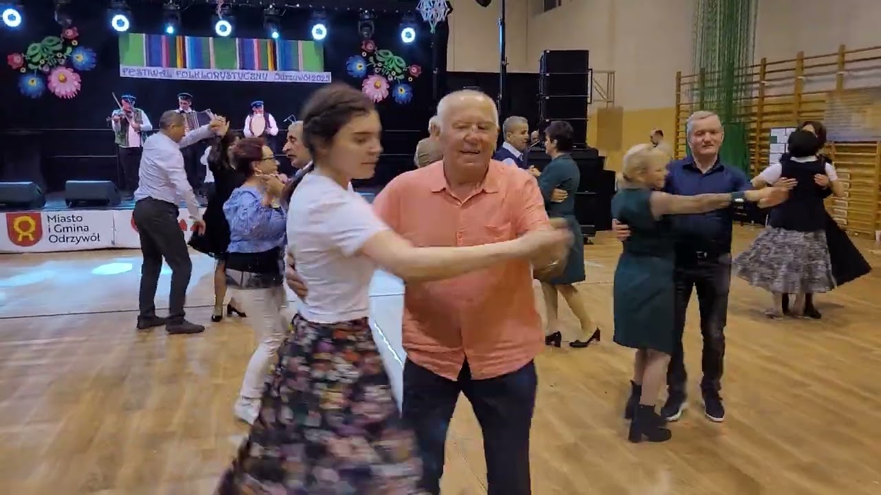 Śliczny KAWAŁEK dla ostatnich najbardziej wytrwałych PAR 