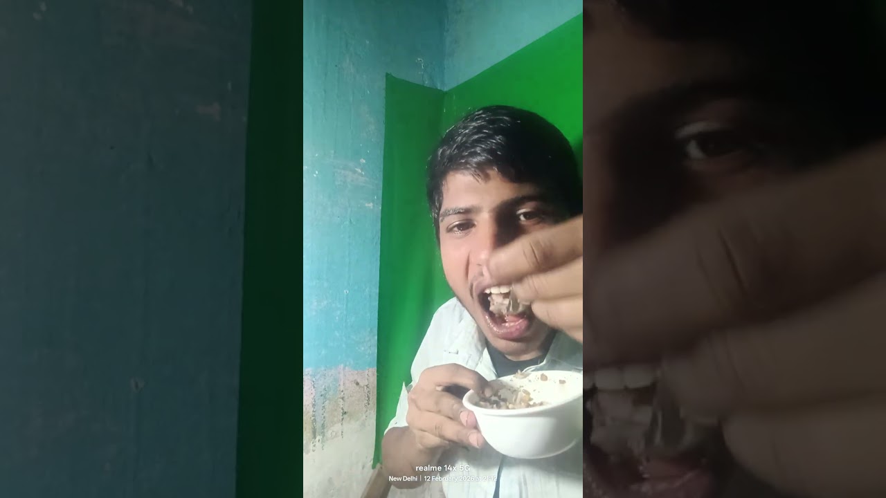 Khaane pine me sharm nahi karni hai creazy khana khate kese hai.   #information #funny #comedy #yt 