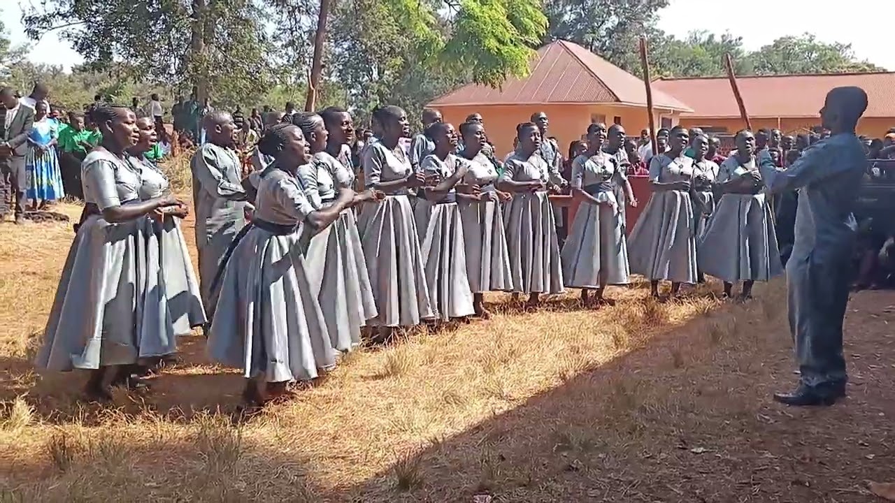 Kwaya ya Familia Takatifu Kigango cha Bugaga- Miaka 50 ya Jumuiya Ndogondogo