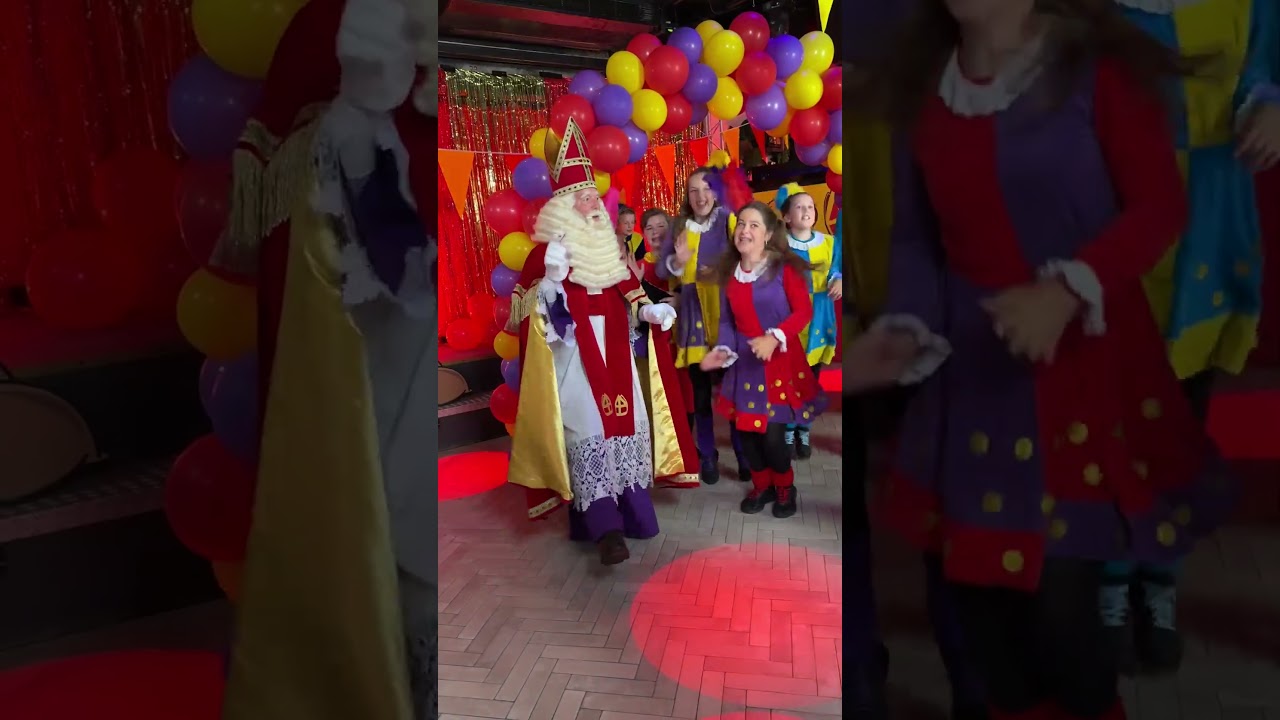 Wat kan Sinterklaas goed dansen! #sinterklaas #pietenkidz #kidssong #dans #muziek #sint #shorts
