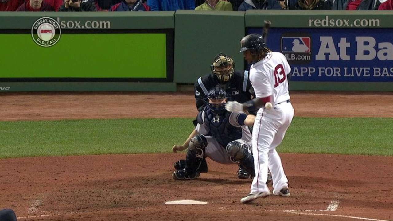 NYY@BOS: Hanley hit by a Warren pitch in the 6th
