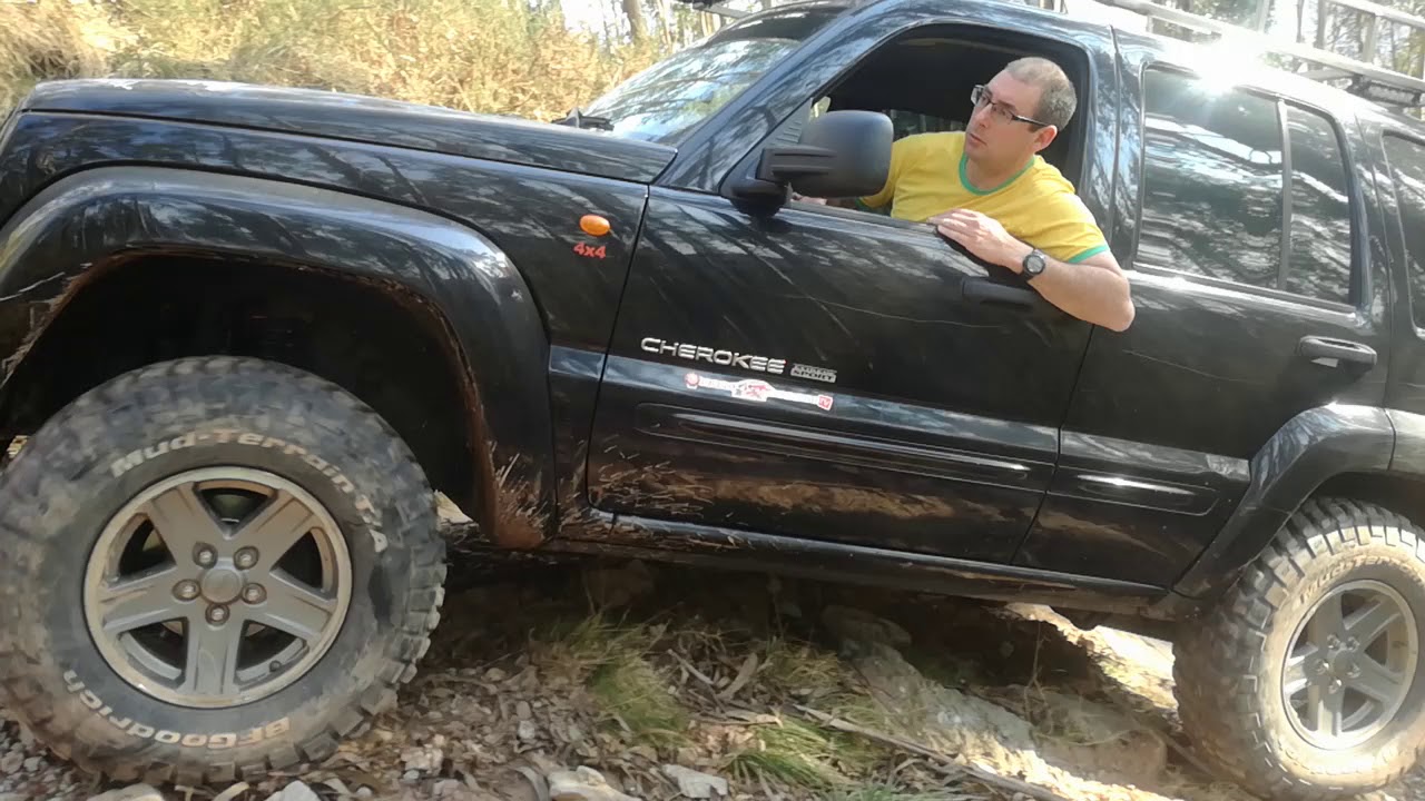 Jeep Liberty KJ Subiendo Cortafuegos de Coo.