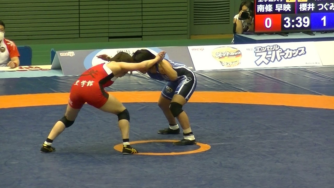 2021年天皇杯レスリング全日本選手権大会【女子57kg級・決勝】櫻井つぐみ（青＝育英大）○［5-2］●南條早映（至学館大）