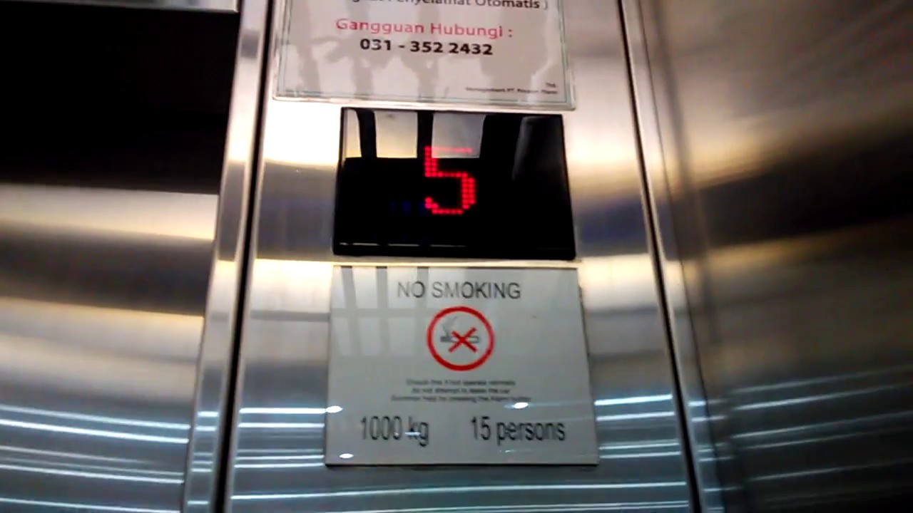 Schindler Scenic Elevator at Pasar Atom Surabaya