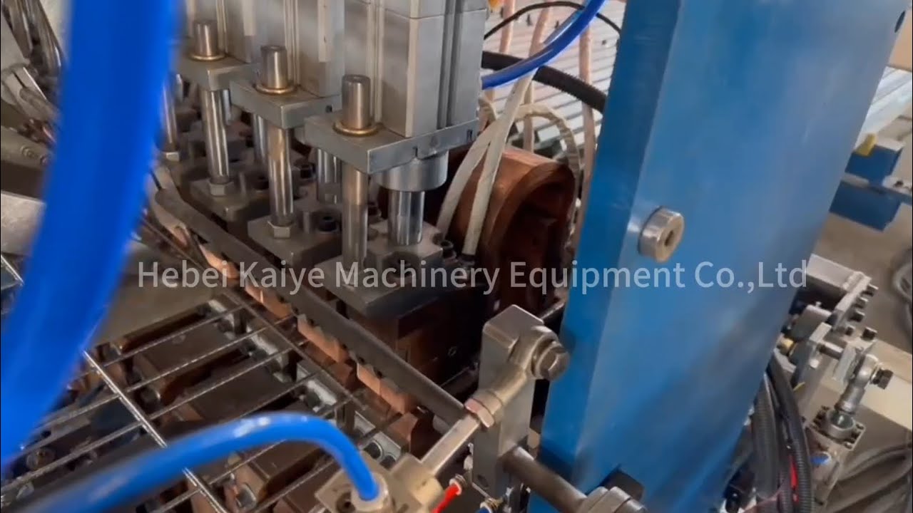 PVC coated 3D garden fence machine wire mesh panel making