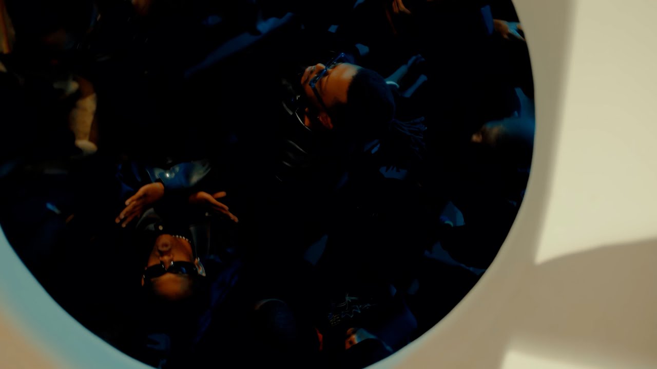 ANATII - AMADLOZI (feat. LOOKATUPS) [Visualizer]