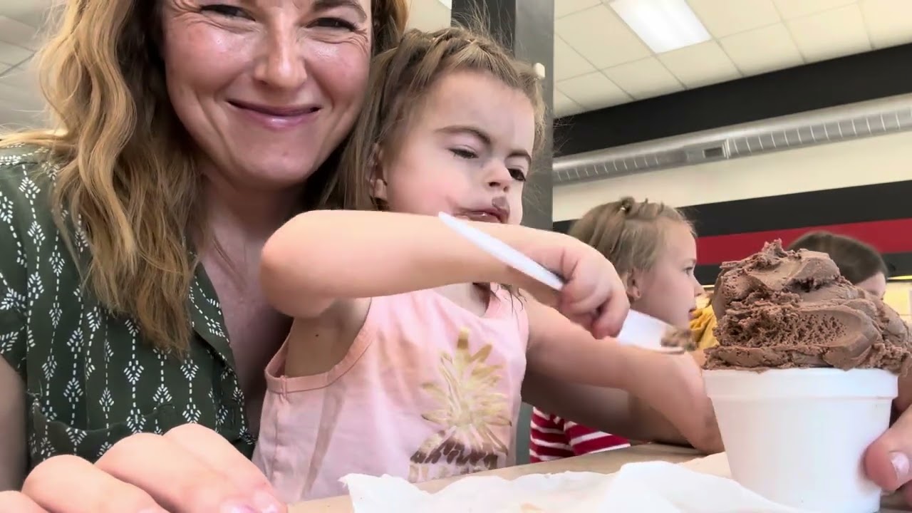 Day in the life of Freya’s administrative assistant | appointments, paperwork, and macarons