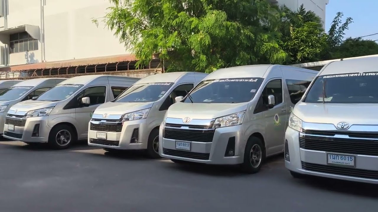 В продажу поступило более 50 автомобилей Toyota Commuter 2020 года выпуска (модель с удлиненным к...