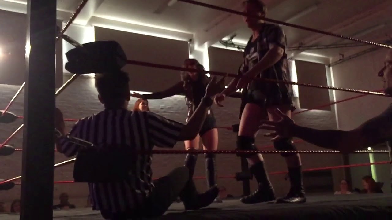Red Gets A Hip Attack From Jayde @SacrificePro