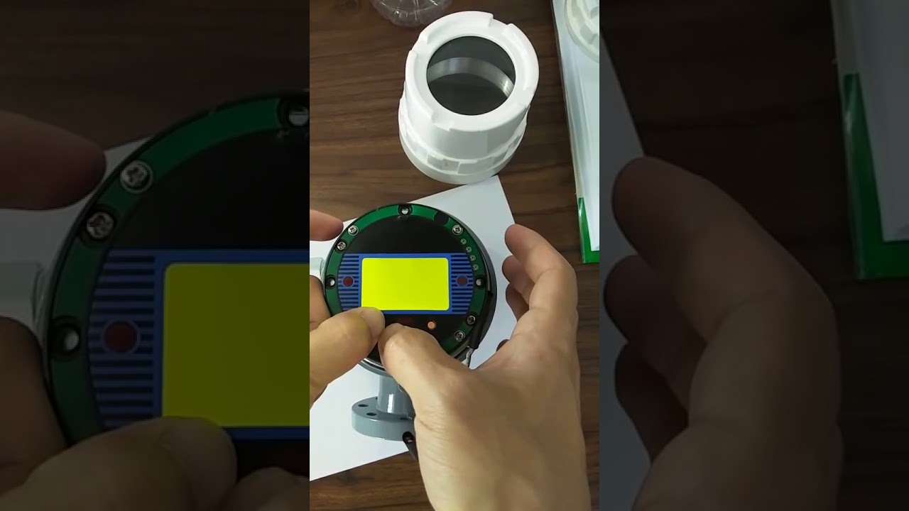 Electromagnetic Flow Meter - Brightness adjustment