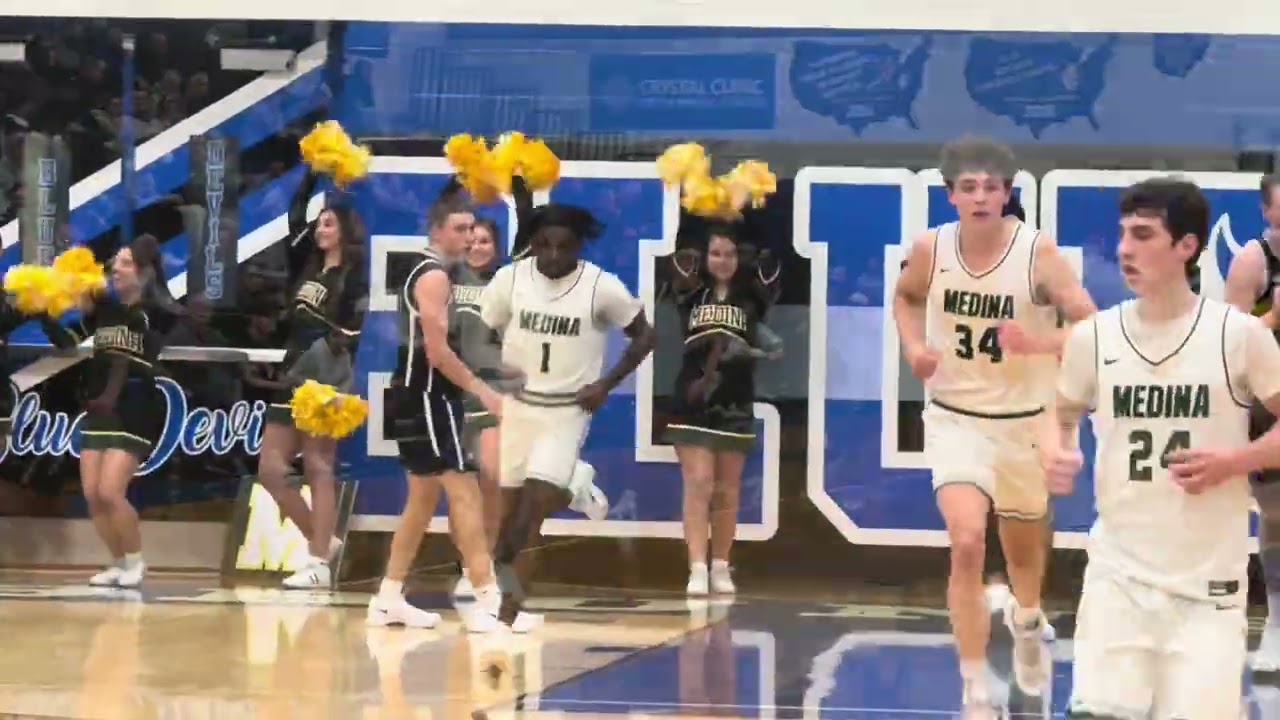SOT Featured Boys Basketball Game North Royalton Bears vs Medina Bees