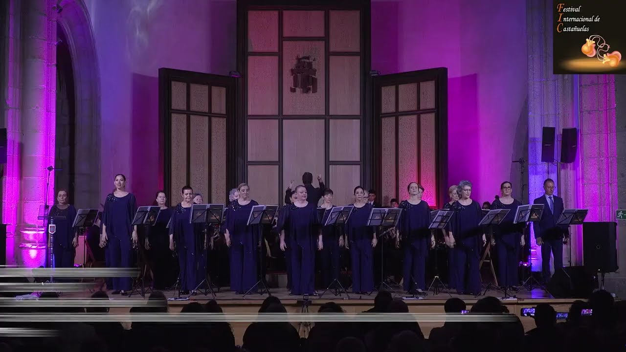 XI FESTIVAL INTERNACIONAL DE CASTAÑUELAS / Gran Gala/ 1.-  Coro de Castañuelas de Madrid