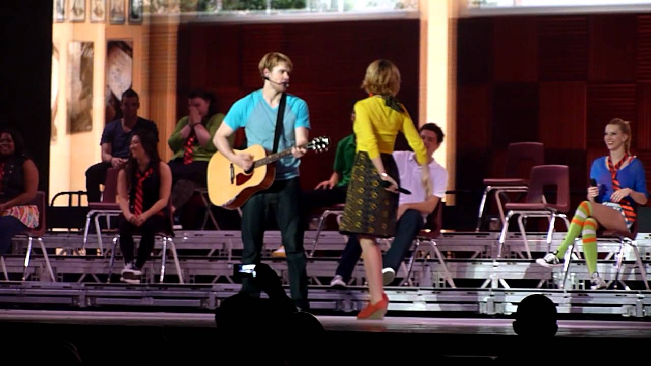 Glee Live 3/07/11- Lucky