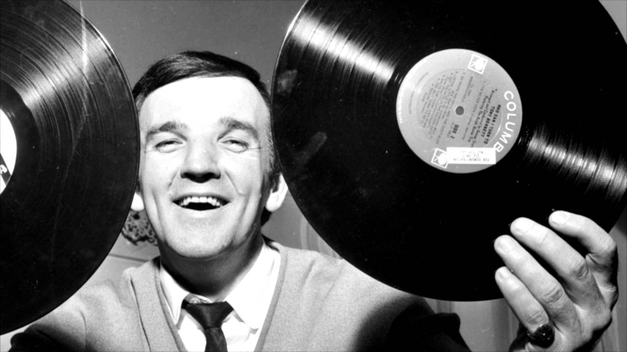 Alan Freeman and Kenny Everett spotlighting the Moog / electronic music on their radio shows