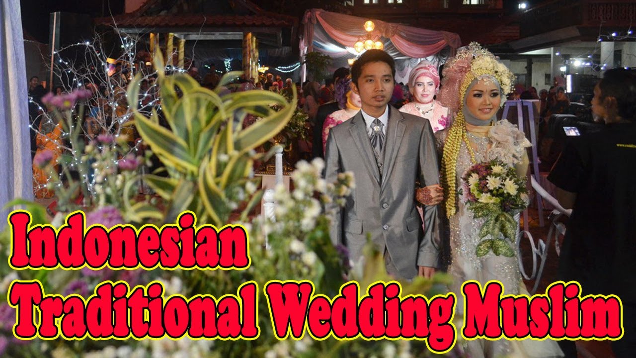 Indonesian Traditional Wedding Muslim in Madura by Raddin Wedding