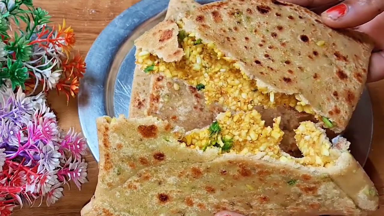 मूंगदाल गोभी का मसाला पराठा ऐसे बनाएंगे तो कचौड़ी खाना भूल जाएंगे || moong dal Gobhi masala paratha 