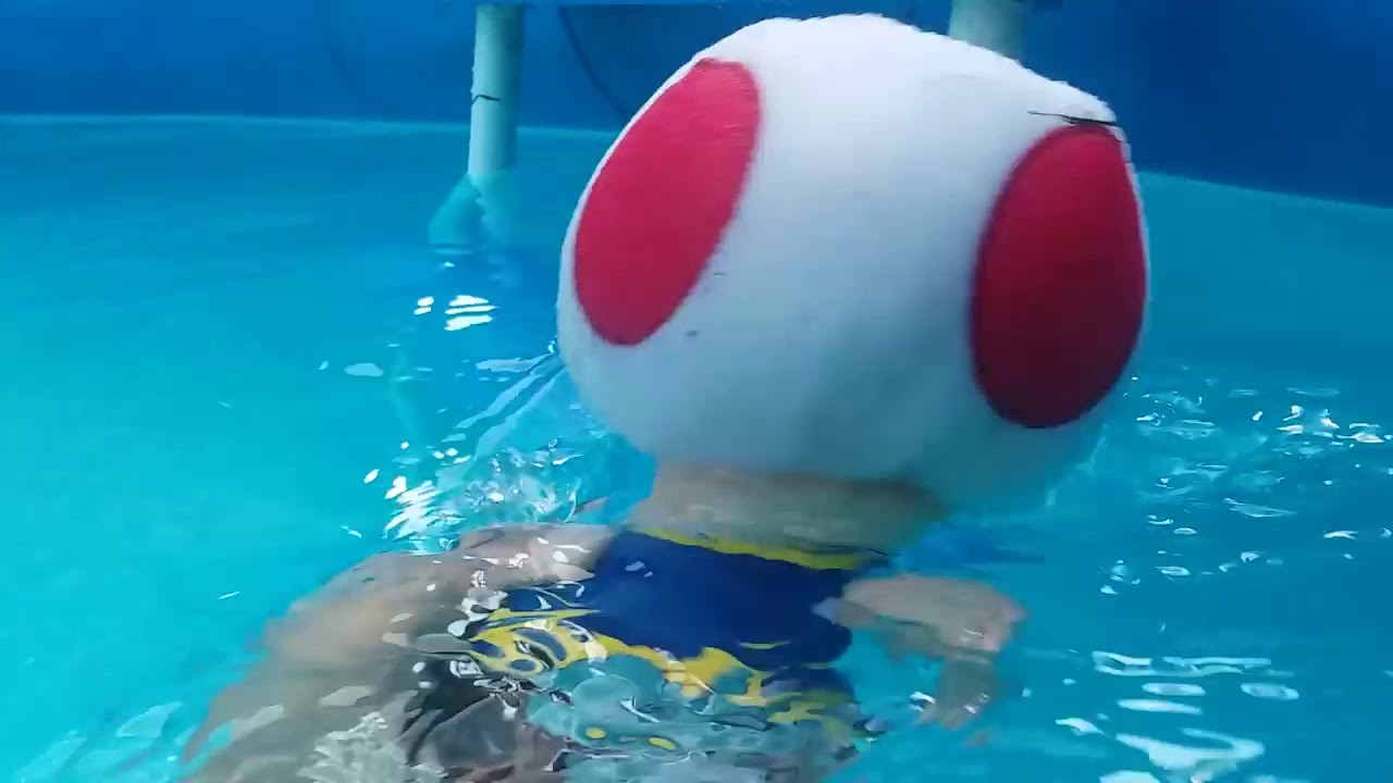 Toad has an emotional breakdown while swimming [REUPLOAD]