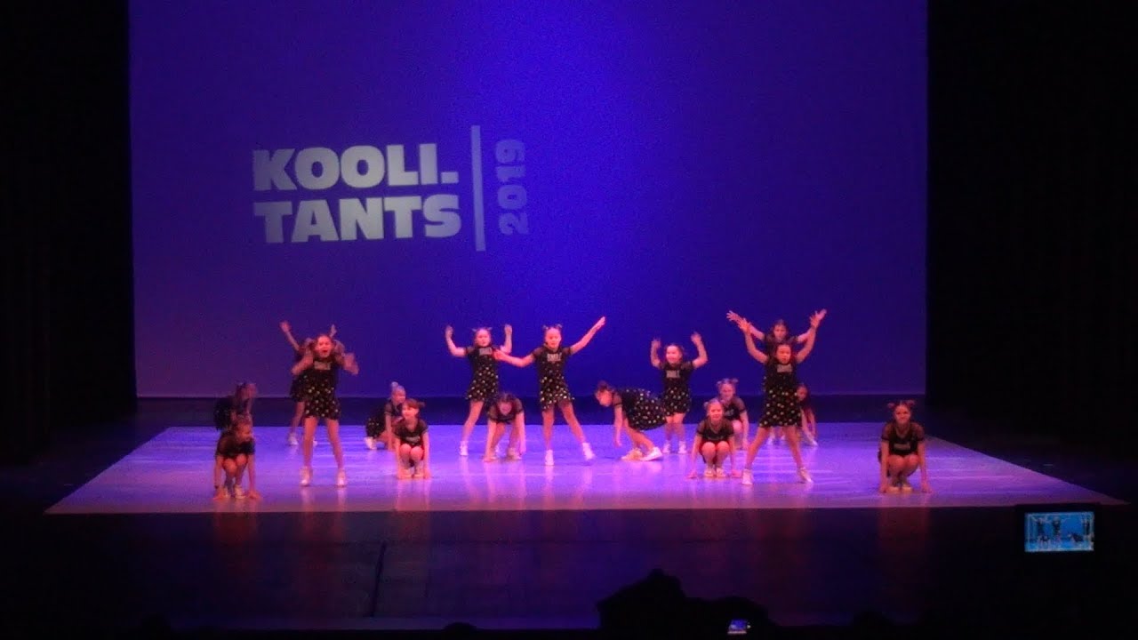 Merili Tantsustuudio - Rännata võib üle maa ikka naeruga! | Koolitants 2019 | Tartumaa maakondlik