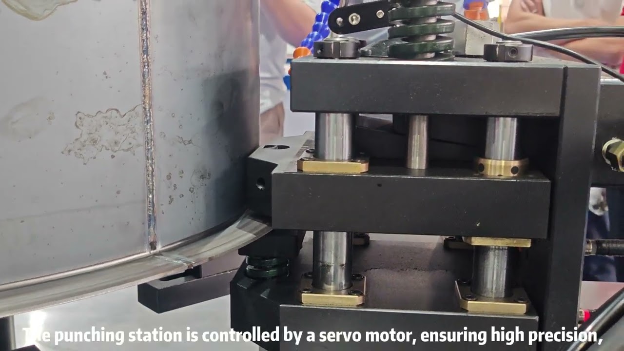 PLC hydraulic flanging and punching machine