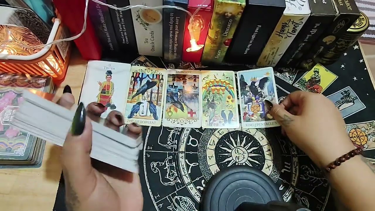 Golden Face Oracle Message ❤️ pick a card ♦️ Timeless 