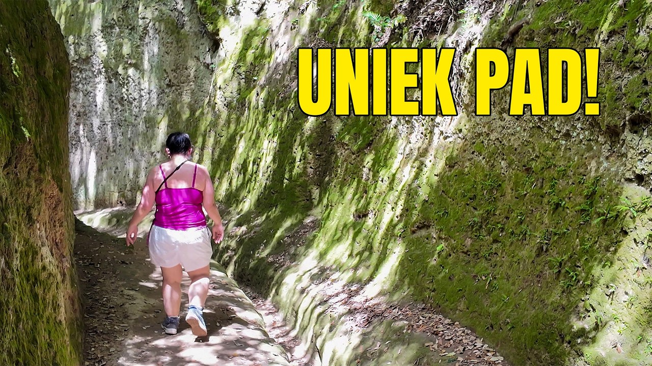 Dit is de meest UNIEKE wandeling van Itali&euml;! (Via Cava) | #03 [4K]