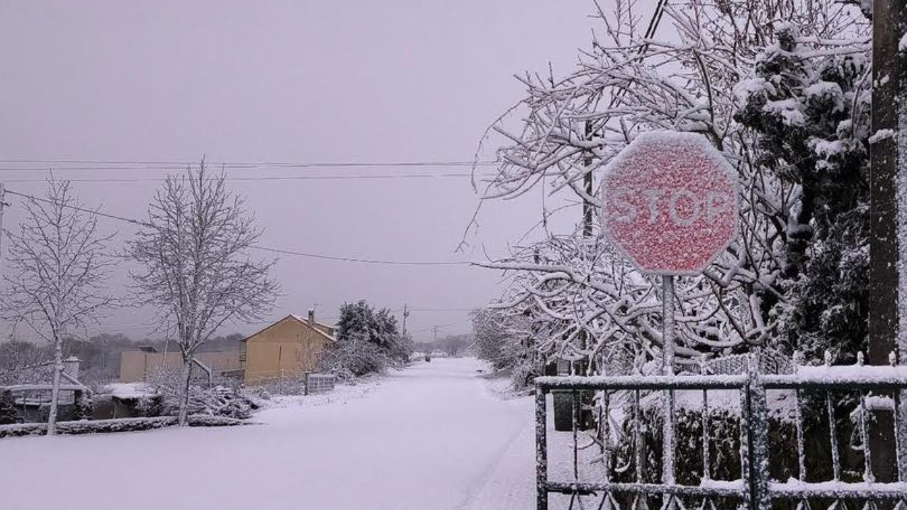 Neve, chuva e agitação marítima: depressão Ingrid chega a Portugal e deixa o Norte pintado de branco