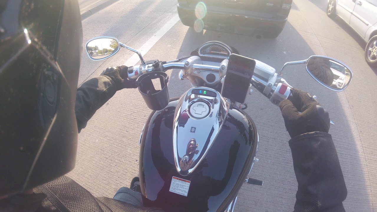 2009 Suzuki Boulevard M90 Riding