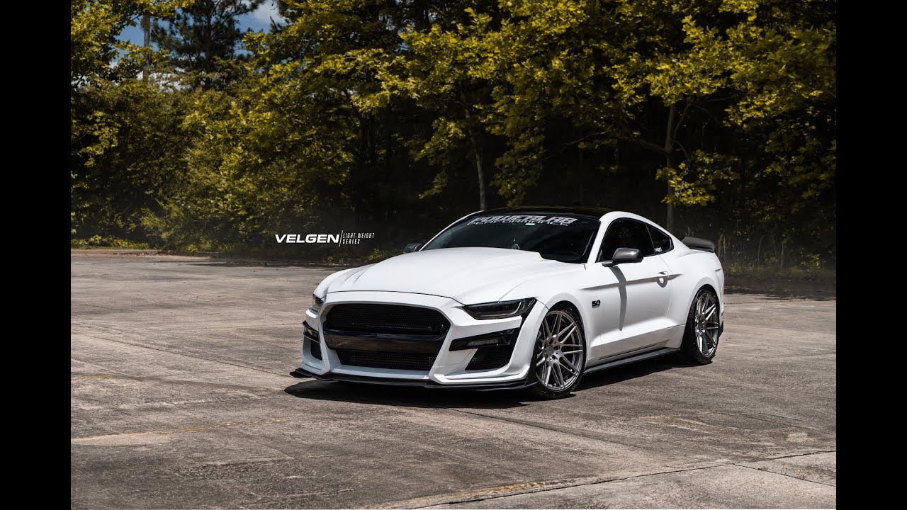 FORD MUSTANG GT BAGGED | VELGEN WHEELS LIGHT WEIGHT SERIES | 20"