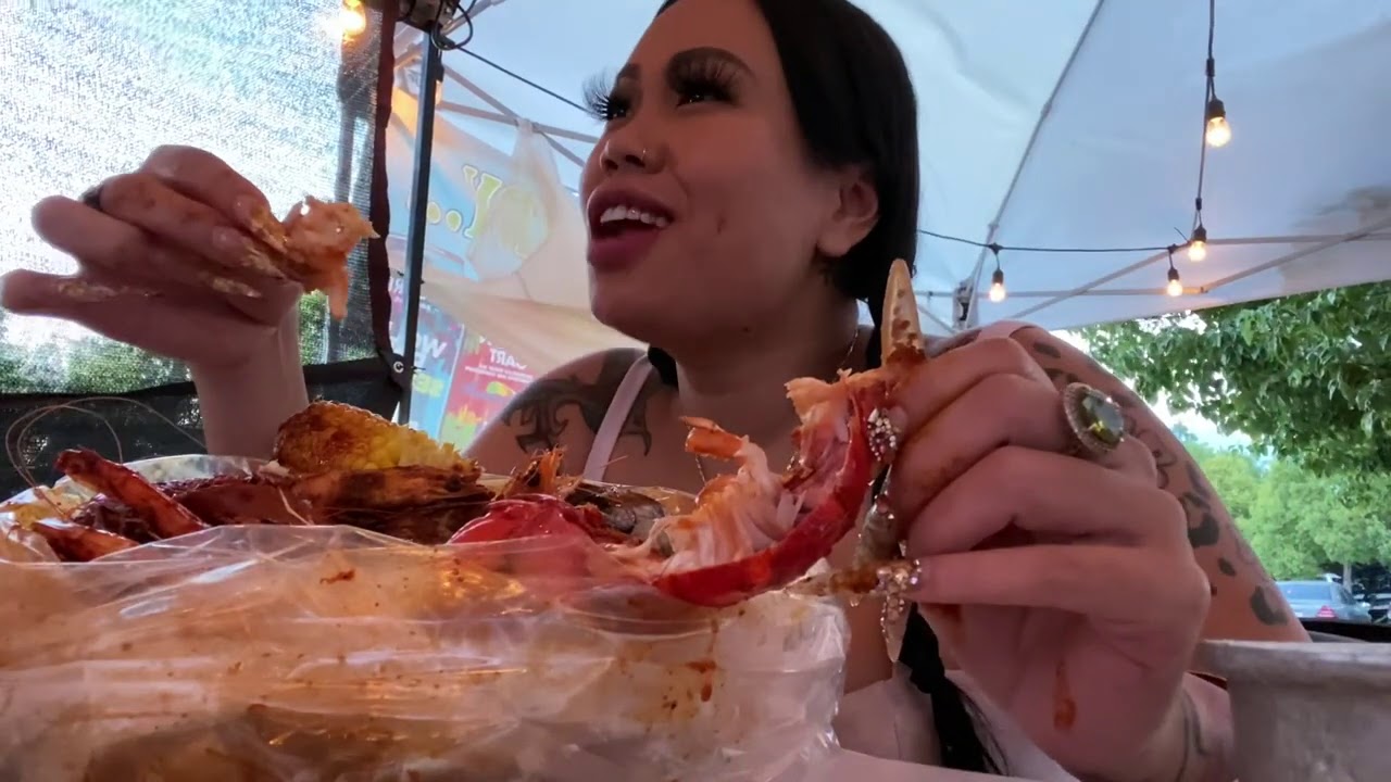 Mukbang at Mad Claw