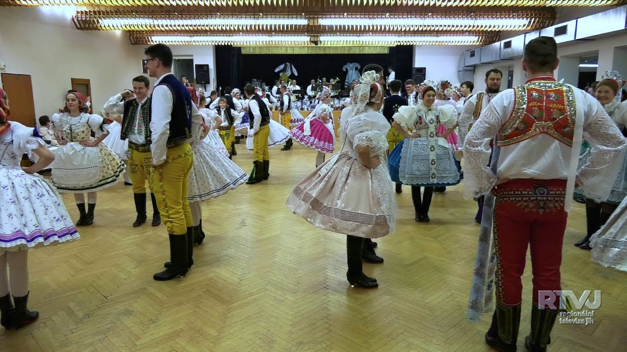 Krojovému plesu v Moravském Žižkově dominovala Česká beseda!