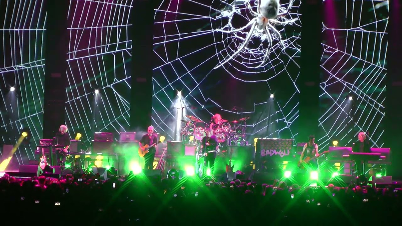THE CURE - Lullaby (Live in Poland 2022)