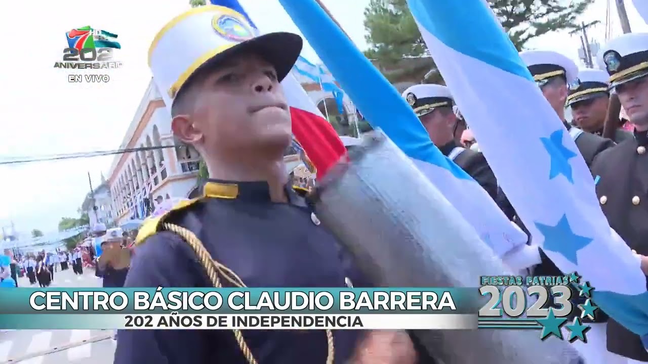 Presentación de la banda del Instituto Claudio Barrera de La Ceiba.