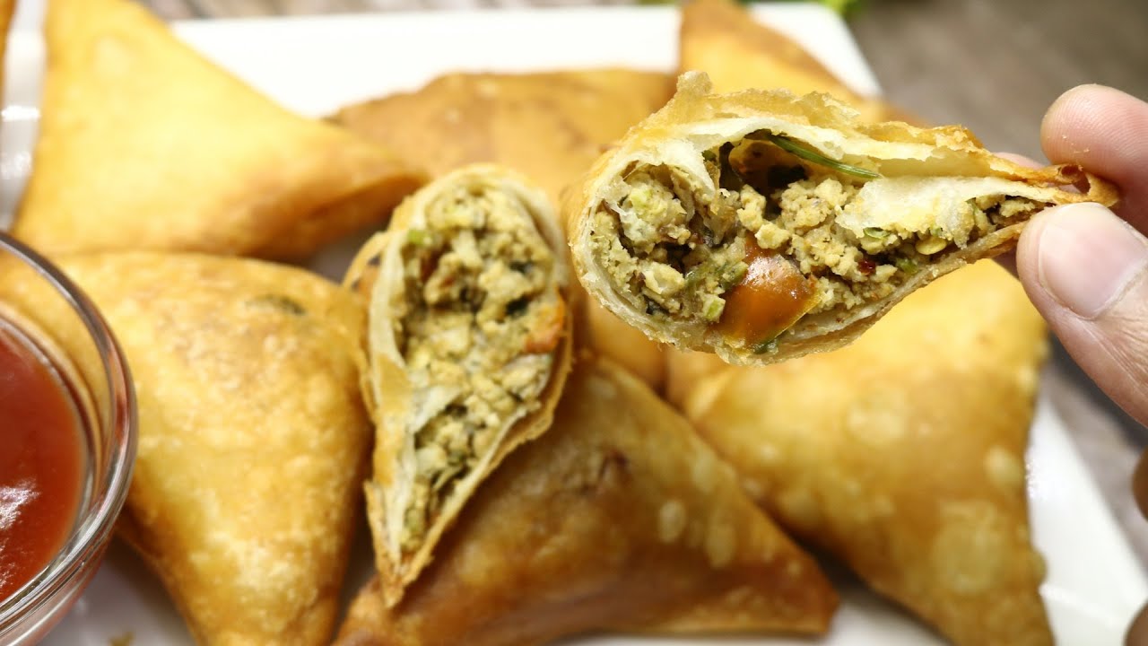 Chicken Samosa Recipe with Folding Technique by Naz's Kitchen