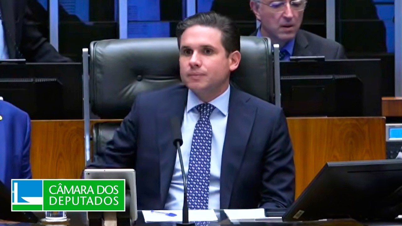 Plen&aacute;rio suspende Glauber Braga e aprova manuten&ccedil;&atilde;o do mandato de Zambelli - 10/12/2025