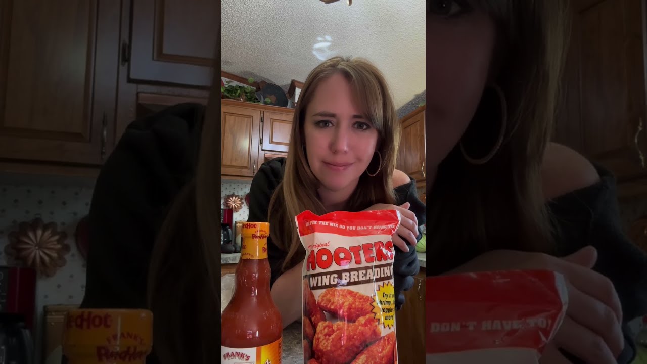 Hooters Spicy Buffalo Wings // Cook With Me