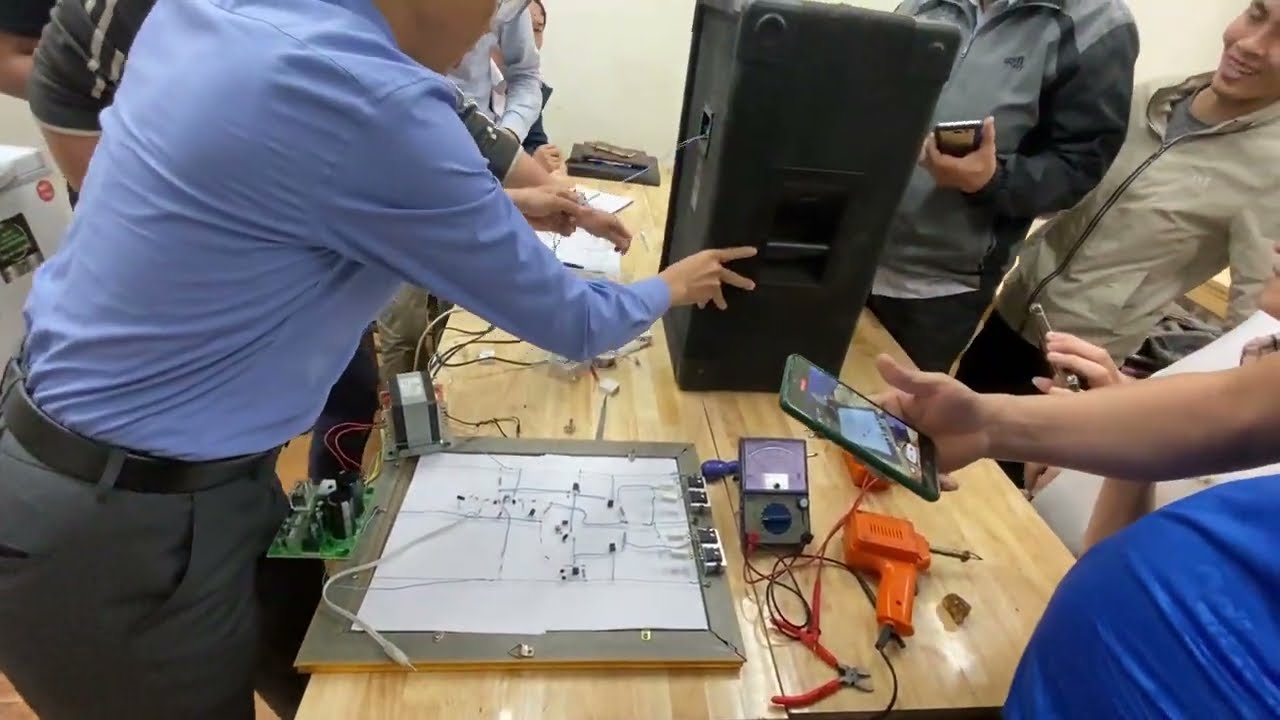 Sửa chữa Amply và cục đẩy rất đơn giản nhưng cũng rất dễ nướng đồ nếu bạn không hiểu sâu về nó