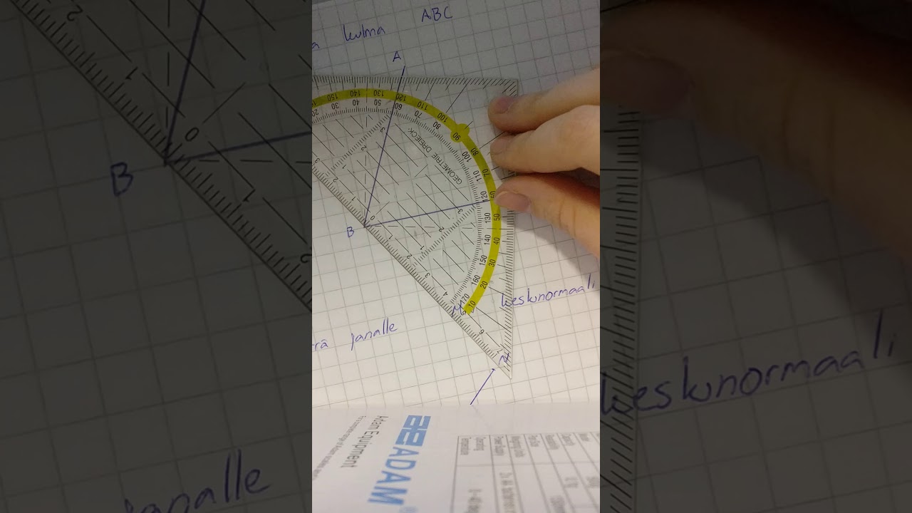 Kulmanpuolittajan ja keskinormaalin piirt&auml;minen