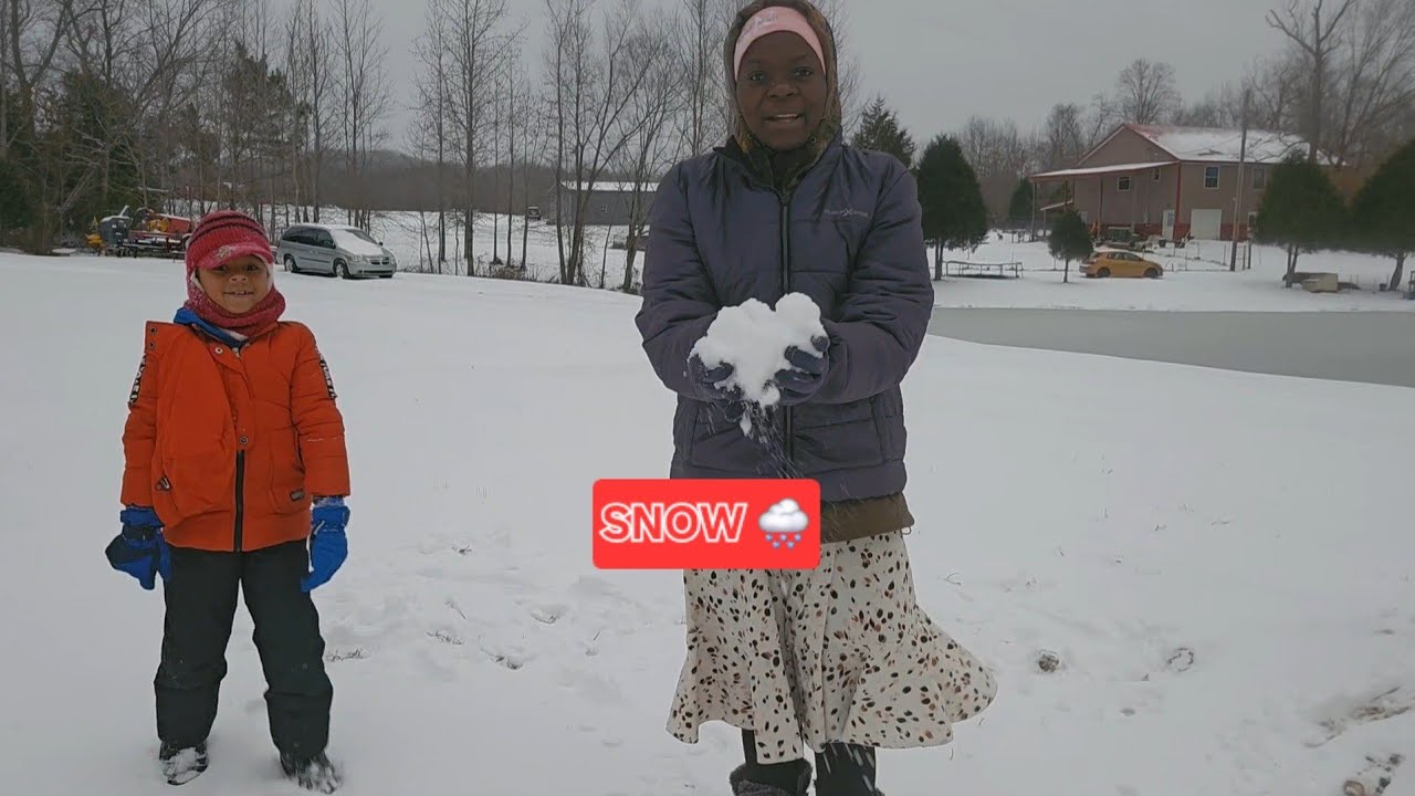  “Leo ni siku ya kufurahia snow 😂”❄️🌨️🩷