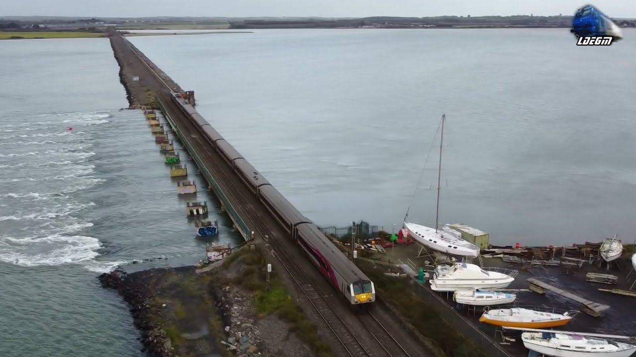 Belfast Dublin-Connolly Train in Malahide - 28 December 2022