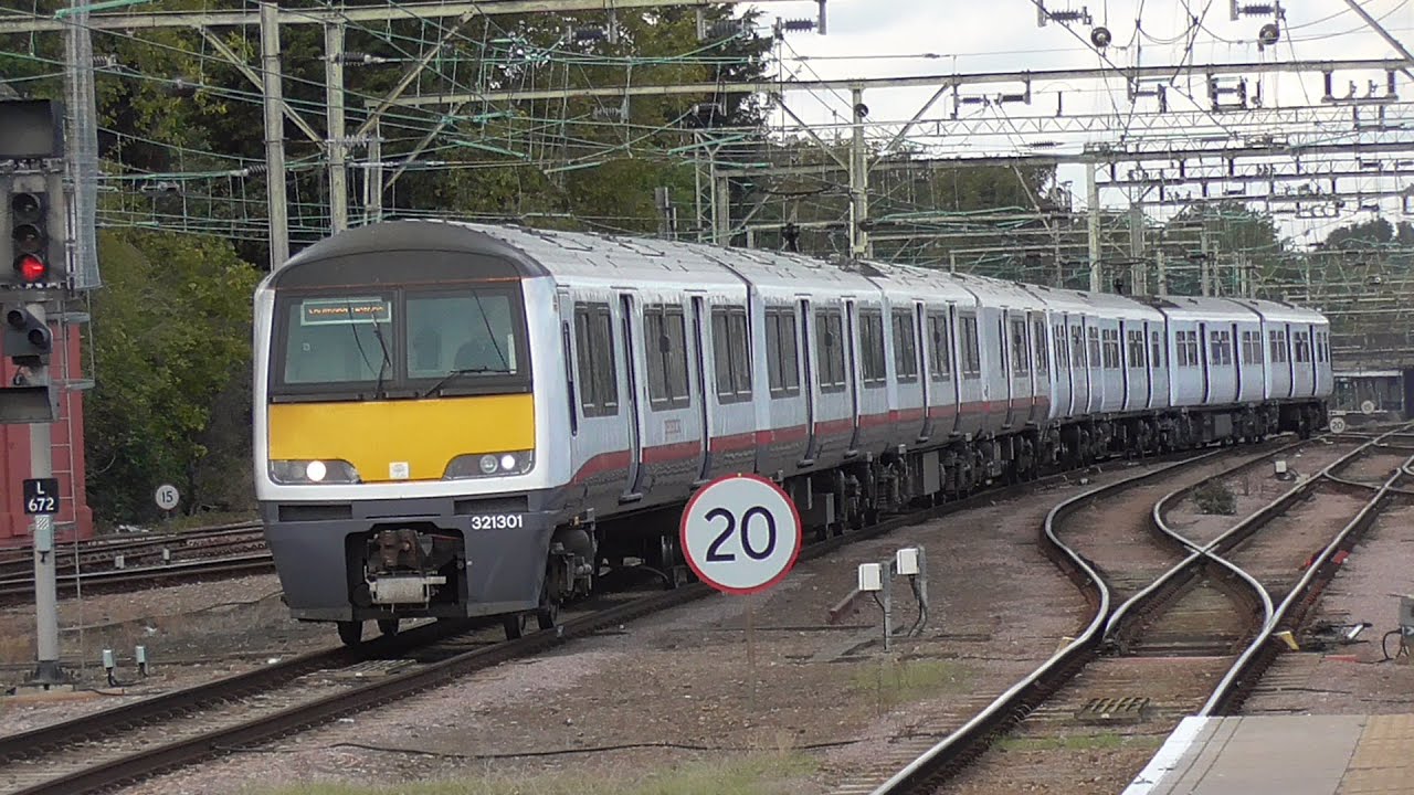 Trains at: Southend Victoria - SBL - 15/10/19