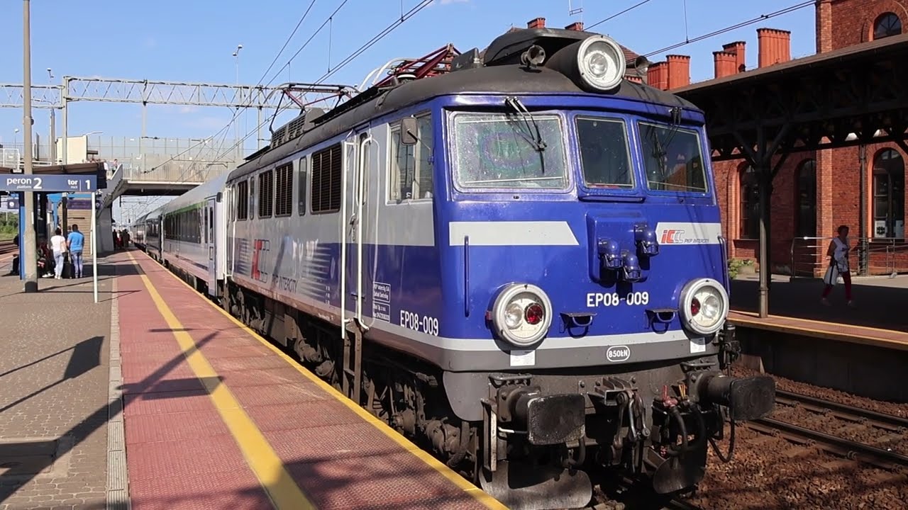 Wsiadanie po odjeździe pociagu i grzanie opor&oacute;w, czyli ostry rozruch EP08-009.
