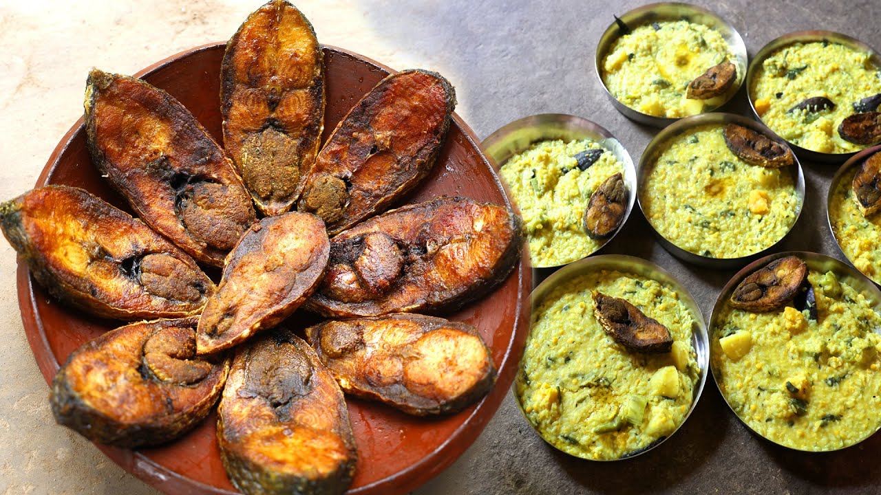 Ilish Vaja Khichuri | Sunday Special Lunch with Podmar Hilsha Fry and Bengali home style Khichuri
