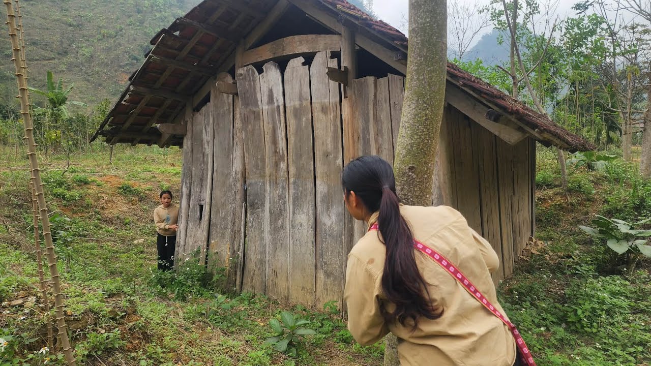 The heartbreaking story of a homeless child brought a single mother to tears in despair.