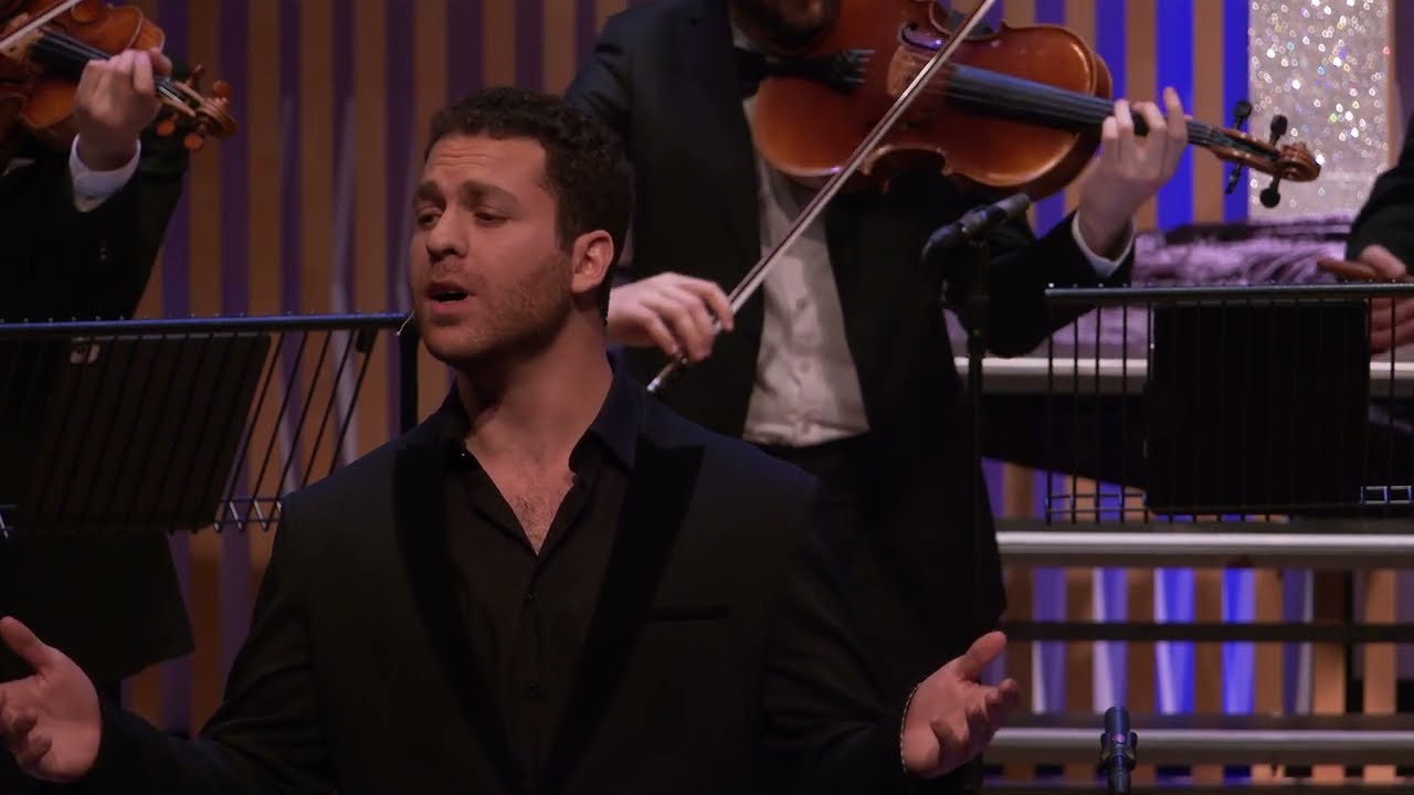 Chaim Stern sings Yerushalayim Shel Zahav - Chanukah Concert 2023