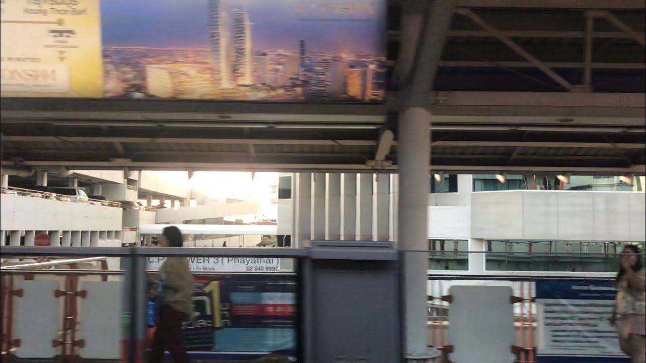 BTS Skytrain EMU-A2 {Siemens No.70} From Victory Monument Station to Phaya Thai Station
