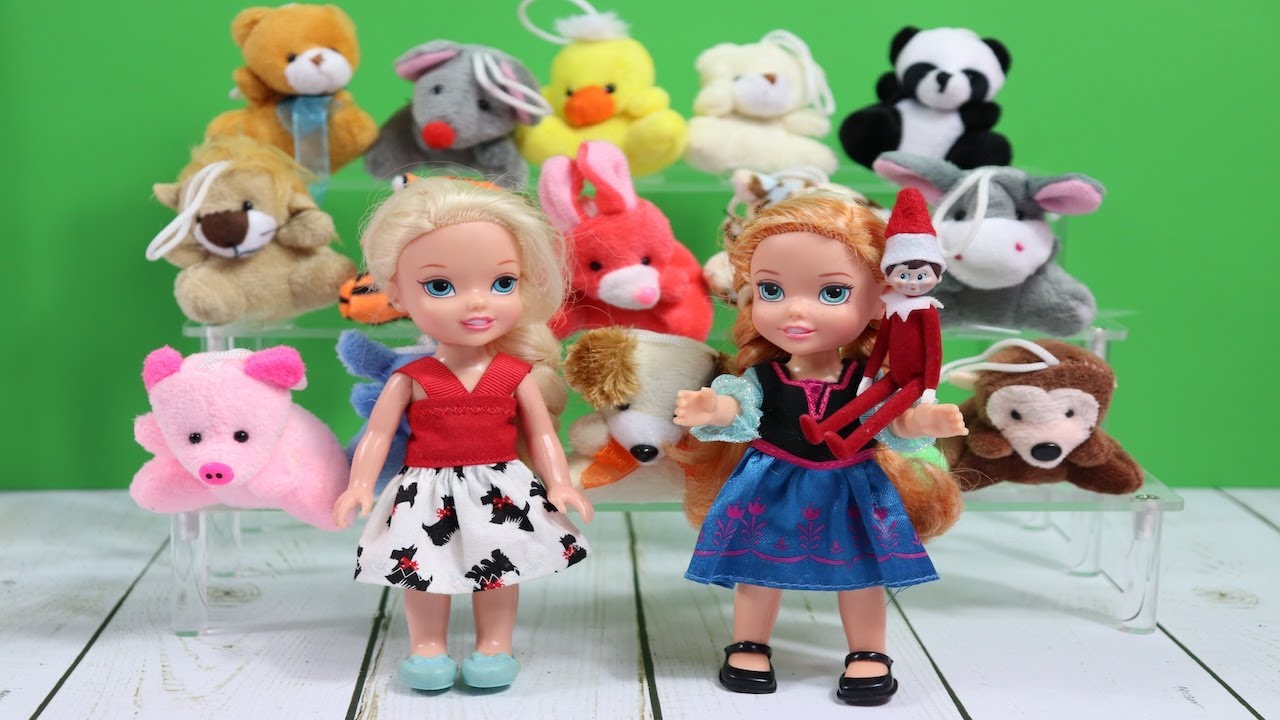 Elsa and Anna Toddlers visit HAUNTED Toy Store! TRICKS & TALKING stuffed animals. #elsa #anna