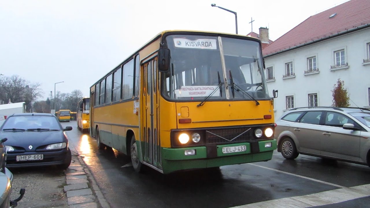 Buszok szerda délután Nyíregyházán